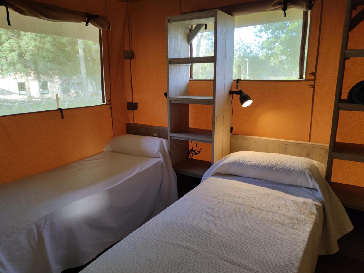 Teiraboa Base Camp Hotel อาร์ซูอา ภายนอก รูปภาพ