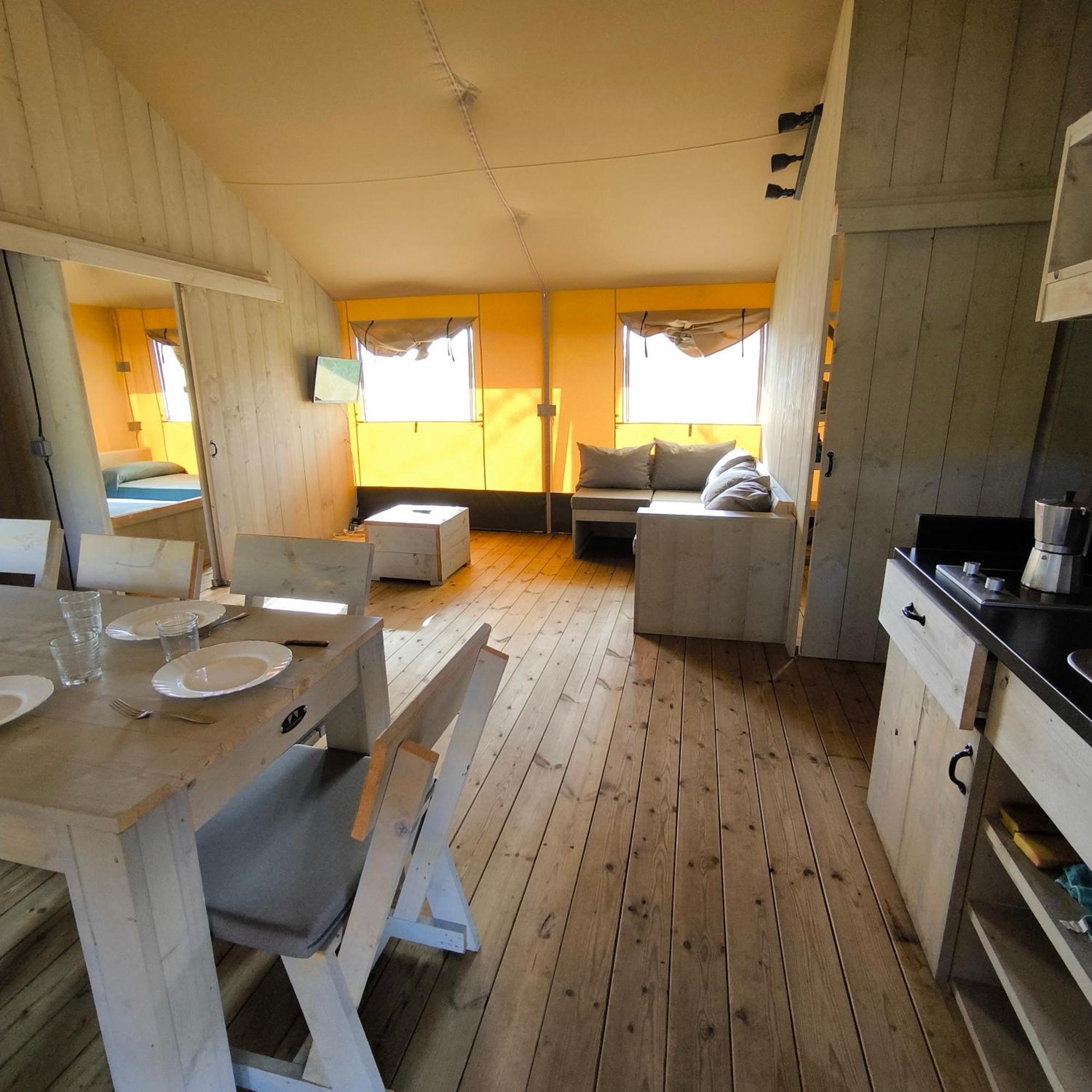 Teiraboa Base Camp Hotel อาร์ซูอา ภายนอก รูปภาพ
